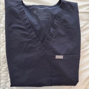 Figs Women’s Catarina Scrub Top, Quiet Navy, Medium